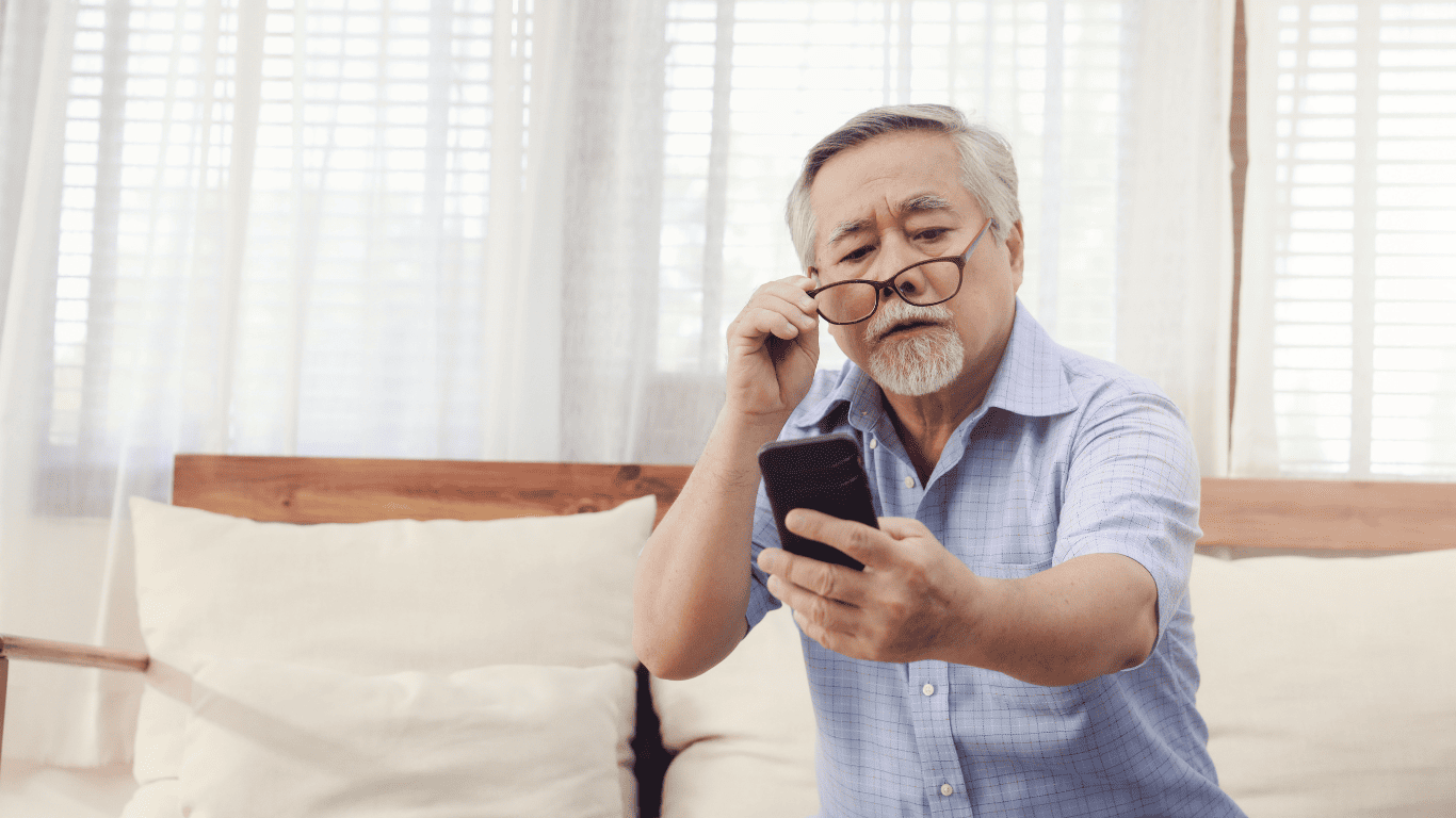 Presbicia: por qué ves borroso después de los 40